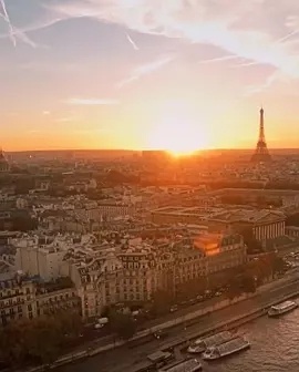 《巴黎恐袭第一季/11月13日:巴黎恐怖袭击第一季》